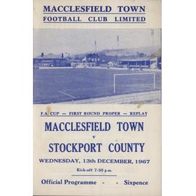MACCLESFIELD TOWN V STOCKPORT COUNTY (FA CUP 1ST ROUND REPLAY) 1967-68 FOOTBALL PROGRAMME