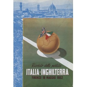 ITALY V ENGLAND 1952 FOOTBALL POSTCARD