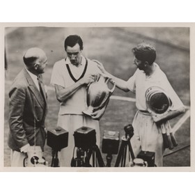 FRED PERRY 1936 (US OPEN CHAMPION) TENNIS PHOTOGRAPH