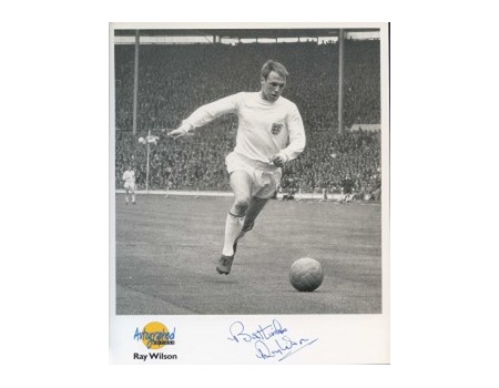 RAY WILSON (HUDDERSFIELD, EVERTON & ENGLAND) SIGNED PHOTOGRAPH