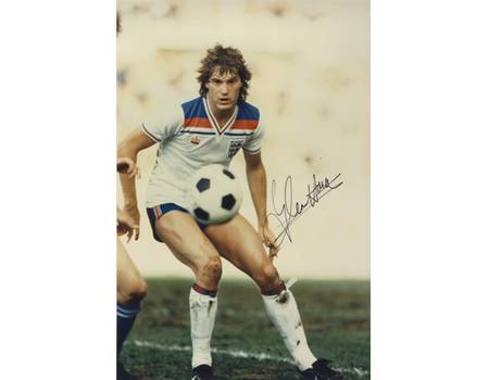 GLENN HODDLE SIGNED PHOTOGRAPH 