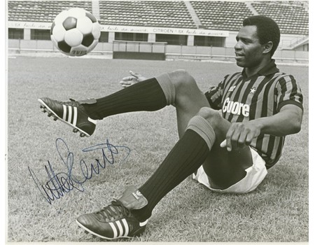 LUTHER BLISSETT (A.C. MILAN) SIGNED PHOTOGRAPH