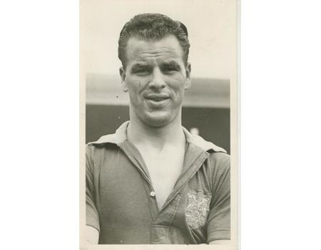 JOHN CHARLES (LEEDS UNITED & WALES) FOOTBALL PHOTOGRAPH