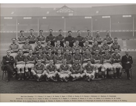 EVERTON FOOTBALL CLUB 1949-50 TEAM PHOTOGRAPH