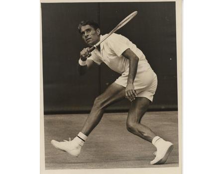 PANCHO GONZALES 1969 (WIMBLEDON 4TH ROUND) TENNIS PHOTOGRAPH